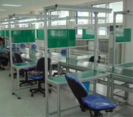 流水線生產(chǎn)工作臺