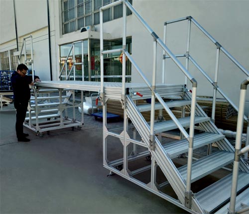 工業(yè)鋁型材扶梯 工業(yè)鋁型材扶梯