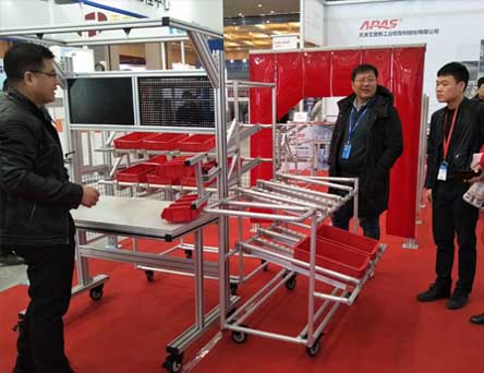 鋁型材工作臺(tái)